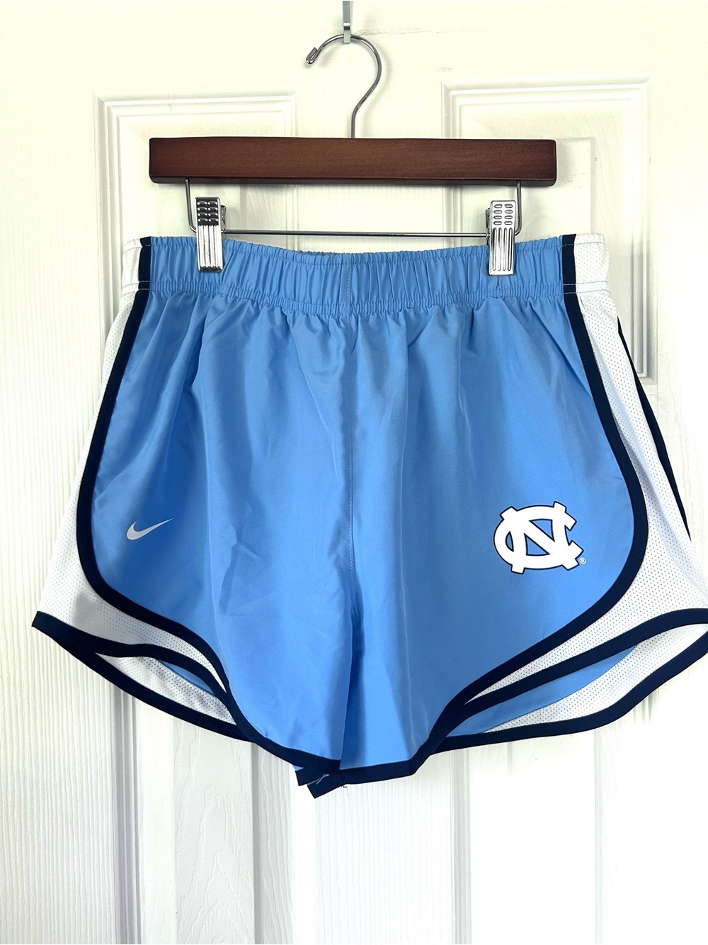 Nike Dri-FIT UNC Tar Heels Tempo Running Shorts Blue White Size Small